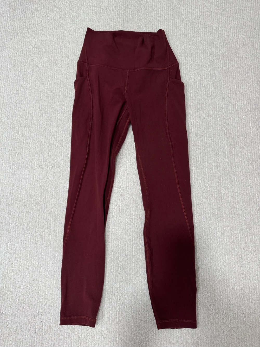 Lulu Lemon Align pocket leggings 25” size 4 in burgandy